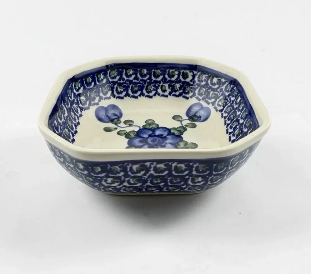 Boleslawiec Manufakura Polish Pottery 8 Sided Bowl 4.25